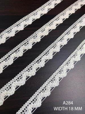 A284 Pearl White Silk Furry Edge Lace 18MM