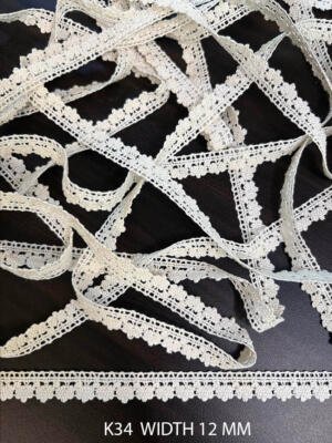 K34 fine white crochet edging lace 12 mm width with floral scalloped border
