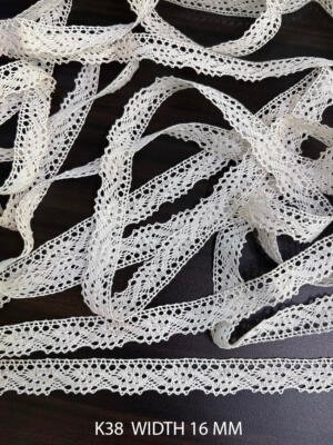 K38 white fine crochet lace 16 mm width