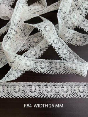 R84 White Raschel Nylon Dyeable Lace 26 MM