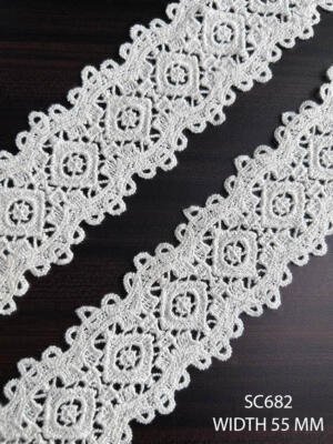 SC682 55 MM white cotton chemical GPO lace with repeating floral medallion design
