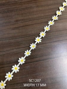 YELLOW WHITE DAISY FLOWER LACE