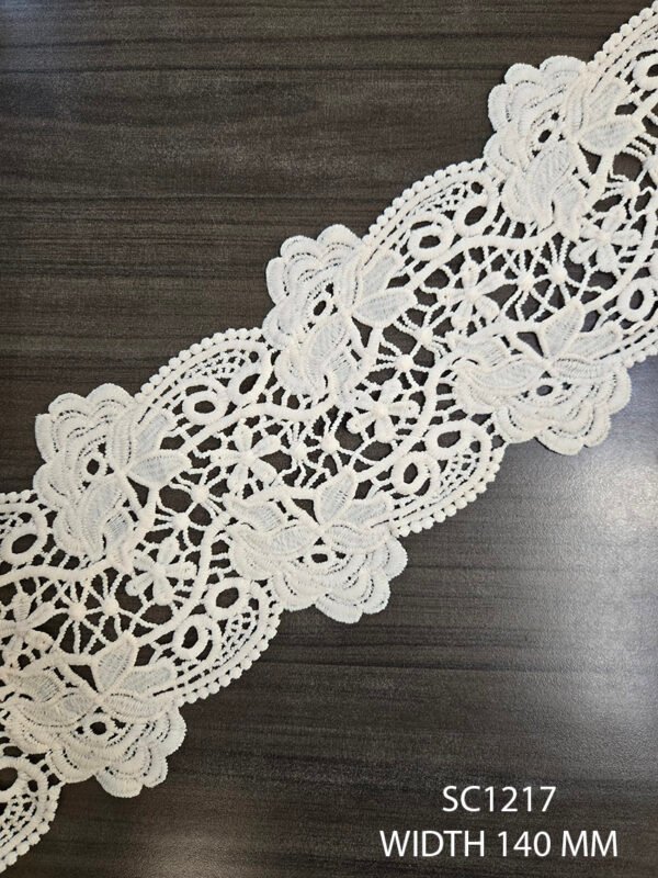 GPO OFFWHITE POLY LACE