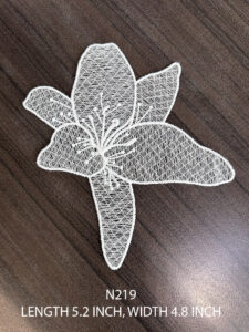 N219 white fine poly neck lace patch – delicate embroidery for refined garments