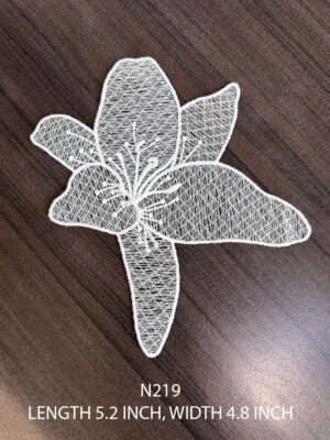 N219 white fine poly neck lace patch – delicate embroidery for refined garments