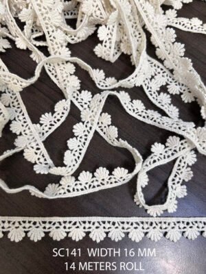 SC141 chemical lace trim in 14-meter roll – intricate white floral pattern for garments