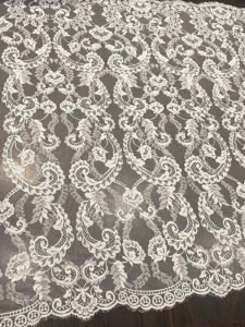 FRE198 Chantilly eyelash lace in white – floral embroidery with scalloped eyelash edges, sheer and elegant