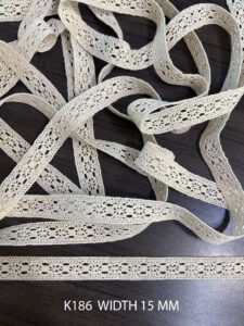 K186 crochet cotton lace – 15mm dyeable griege trim per meter
