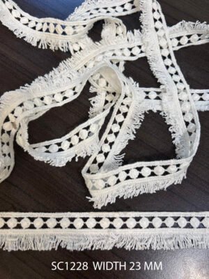 SC1228 GPO Cotton Chemical Fringe Lace with 23mm width and delicate fringe detailing