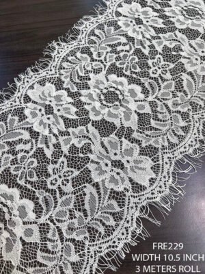 White Chantilly Lace FRE229, 10.5 inch dyeable, 3 meter roll