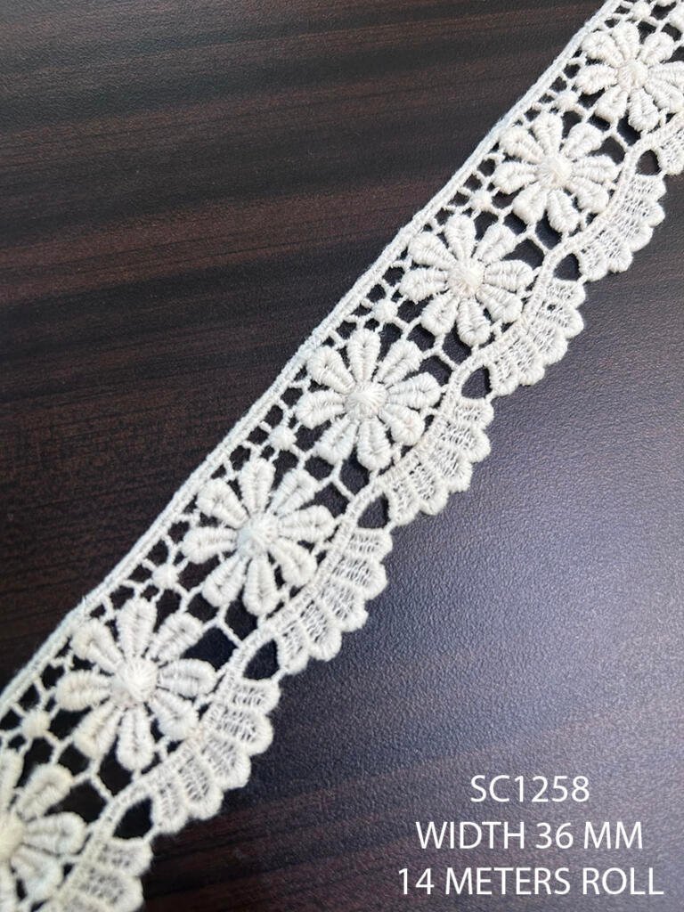 SC1258 Cotton Gpo Lace - Guipure Floral Daisy Lace Trim 36 MM
