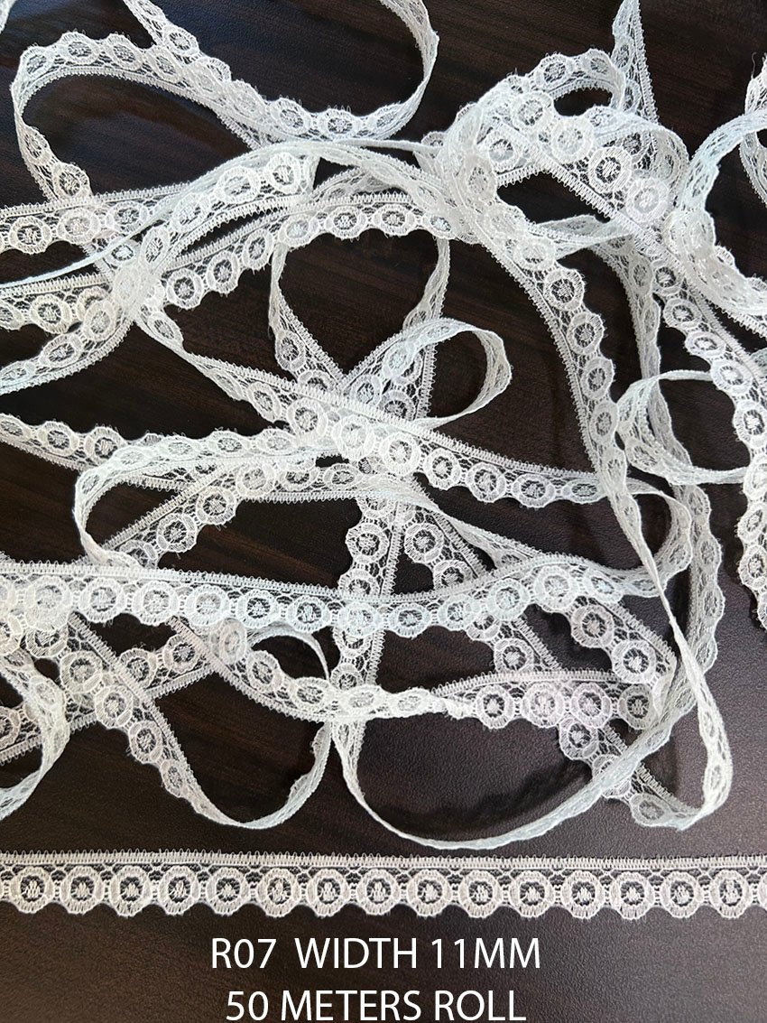 R07 Raschel Ball Lace Dyeable