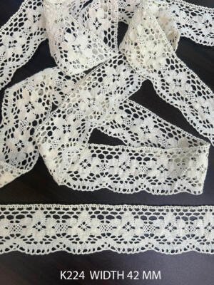 K224 greige cotton crochet dyeable lace 42 mm with floral openwork pattern