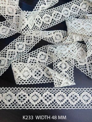 K233 greige cotton crochet dyeable lace 48 mm with repeating floral openwork design