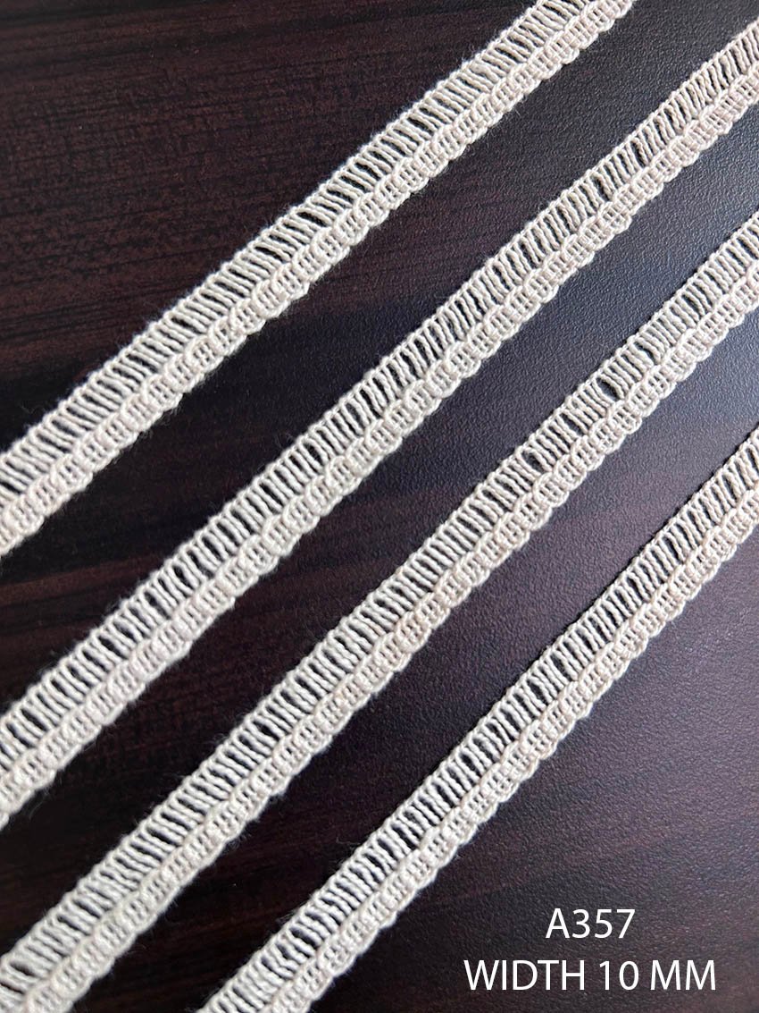 A357 10 MM greige fine knitted small edge lace with open loop detailing
