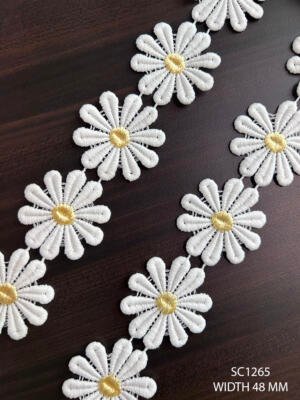 SC1265 48 MM white GPO poly flower guipure lace with yellow flower centres